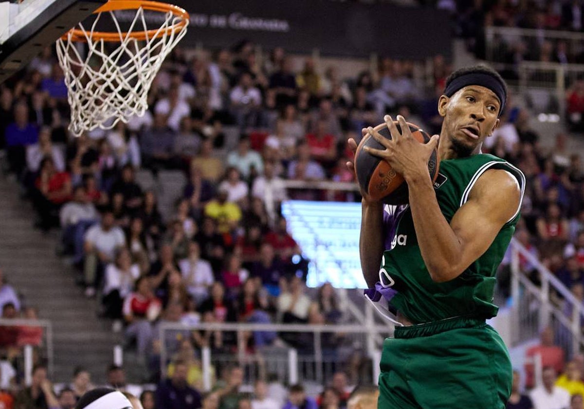 El Unicaja renegocia y amplía el contrato de Kameron Taylor hasta 2027